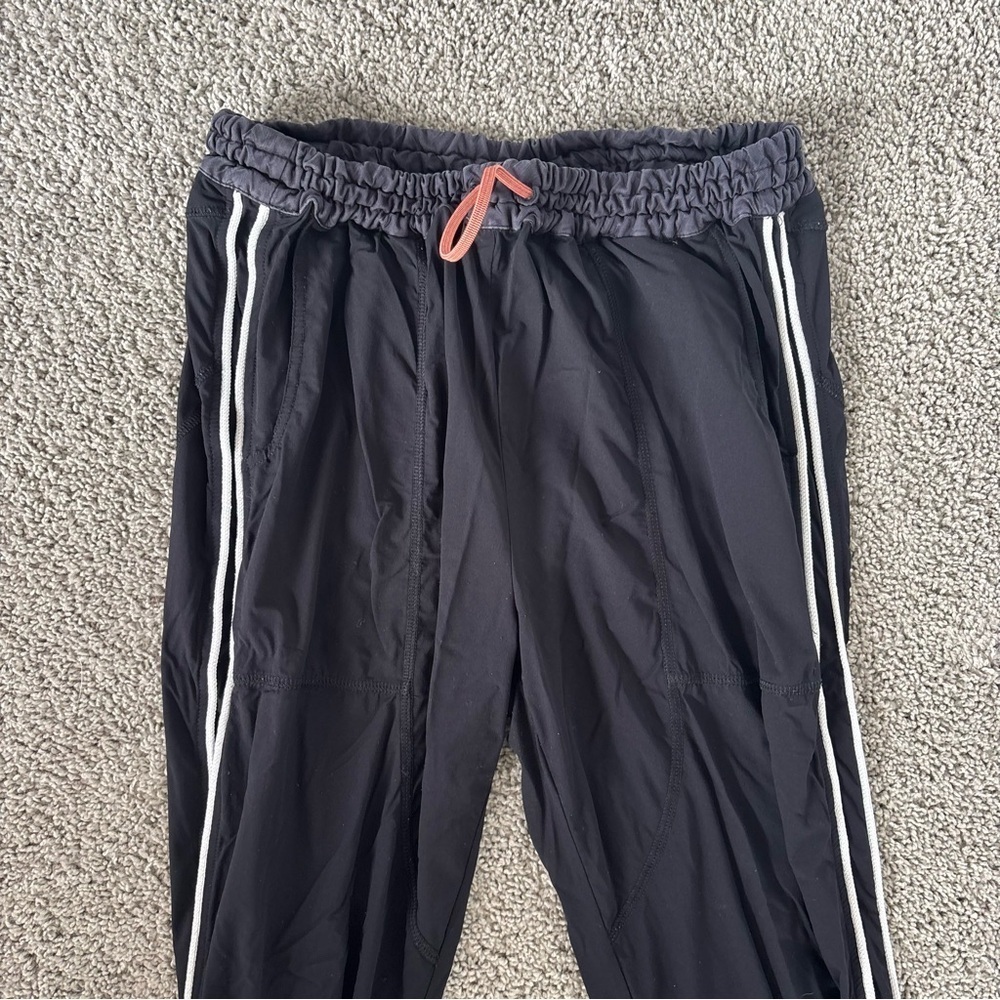 Free People Movement Black Joggers Size Small - Picture 4 of 8